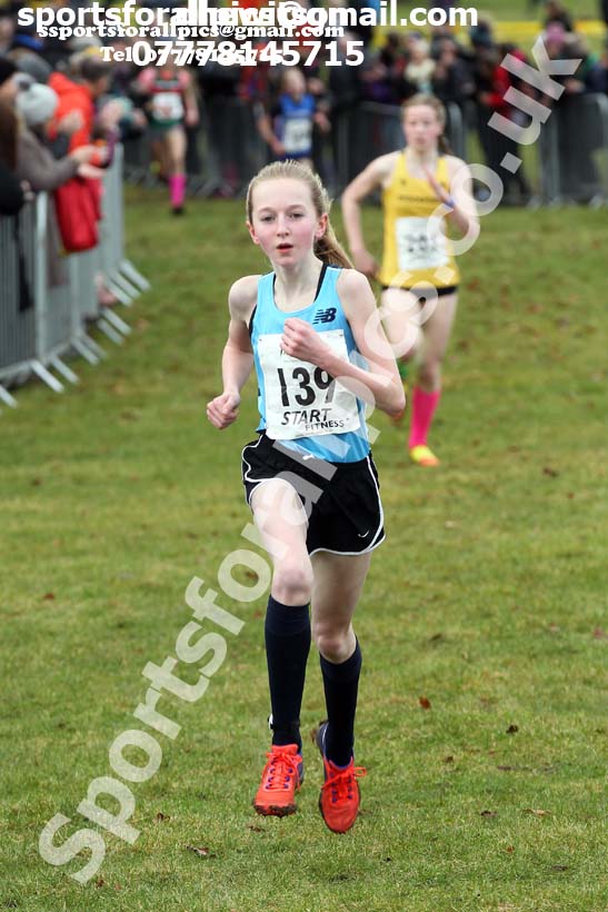Girls under-13s Northern Cross Country Champs., Camp Hill Estate, Kirklington.  Photo: David T. Hewitson/Sports for All Pics